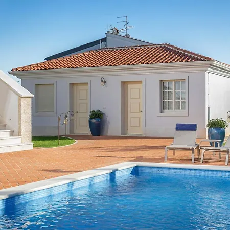 Villa Vabriga Sleeps 10 With Pool Air Con And Wifi Tar-Vabriga